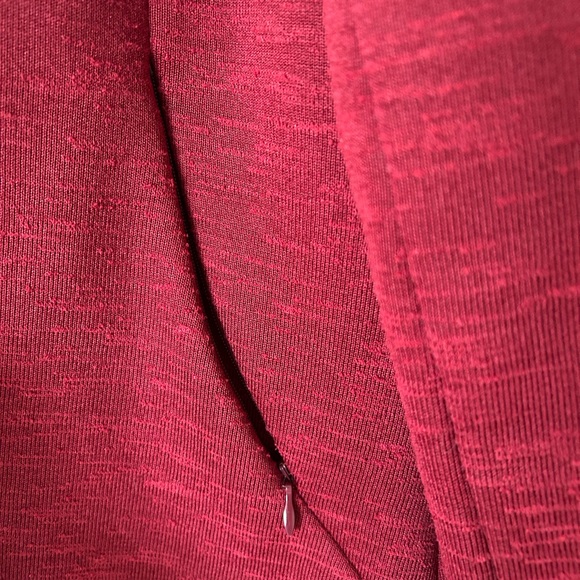 Long Bench Zip-Up - Picture 4 of 9